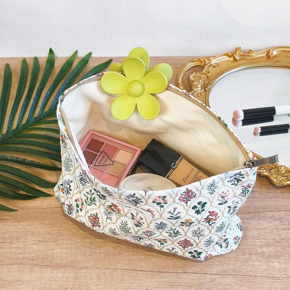Aesthetic Floral Makeup Bag Cute Small Cosmetic Bags for Women Girls, Travel Toi - Picture 4 of 6